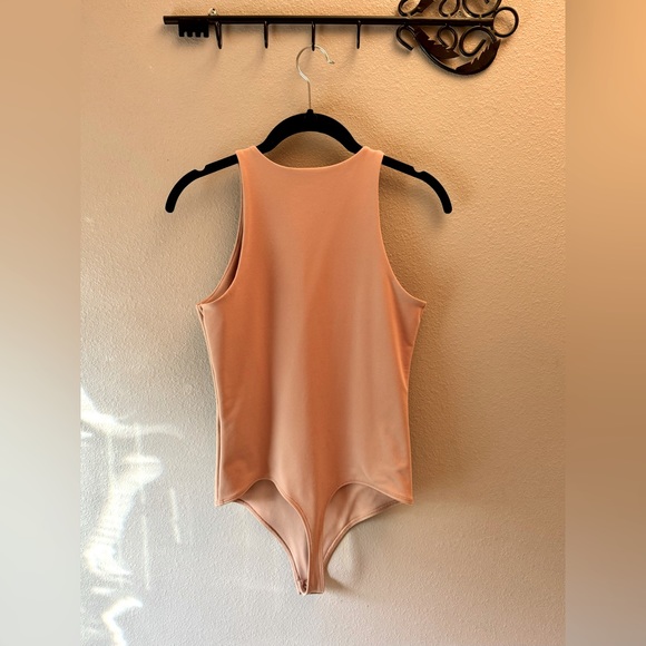 New Abercrombie High Neck Bodysuit Size S - Picture 2 of 3